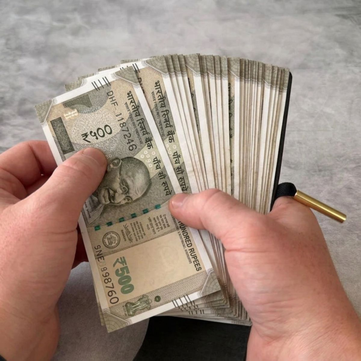 NoteWrap Magnetic Cash Wallet